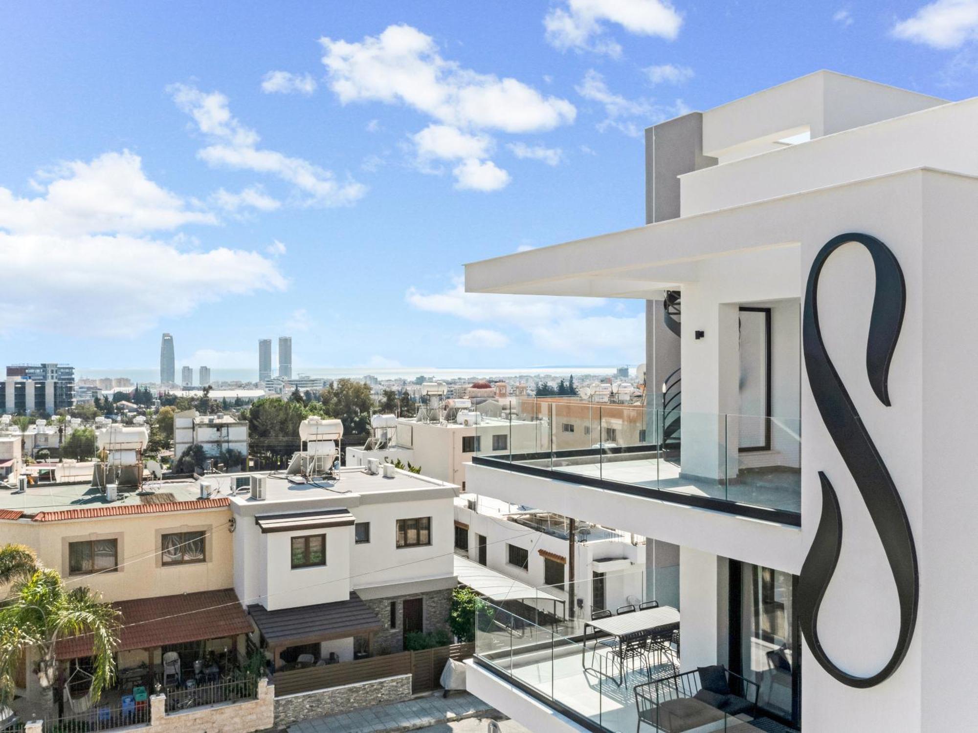 Sanders Only Limassol Exterior photo