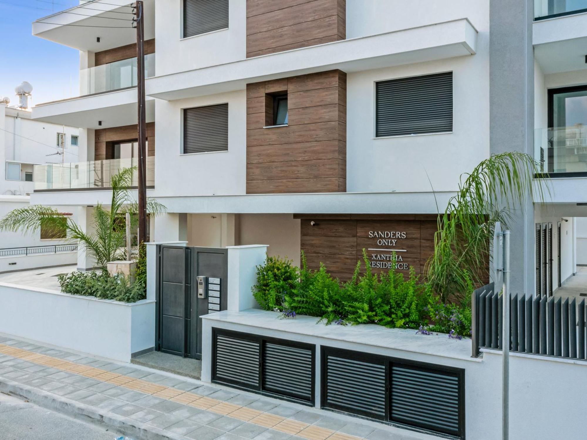 Sanders Only Limassol Exterior photo